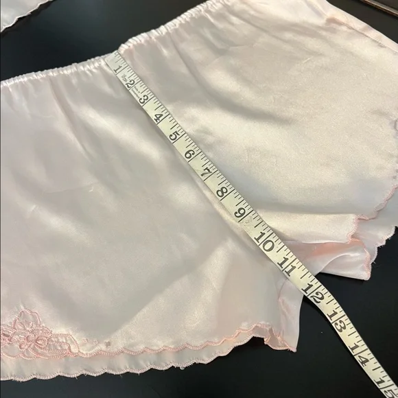 Vintage Diana Hand Embroidered Pink vintage satin intimates Set Shorts & top, M - Picture 6 of 13